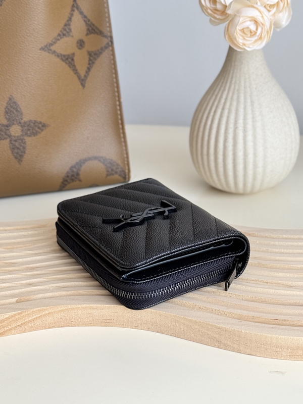 イヴサンローラン財布側面デザイン